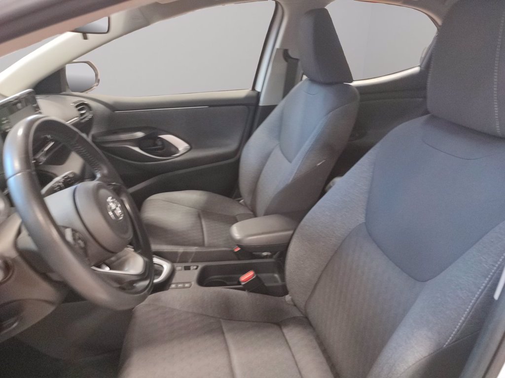 TOYOTA Yaris 1.5h trend
