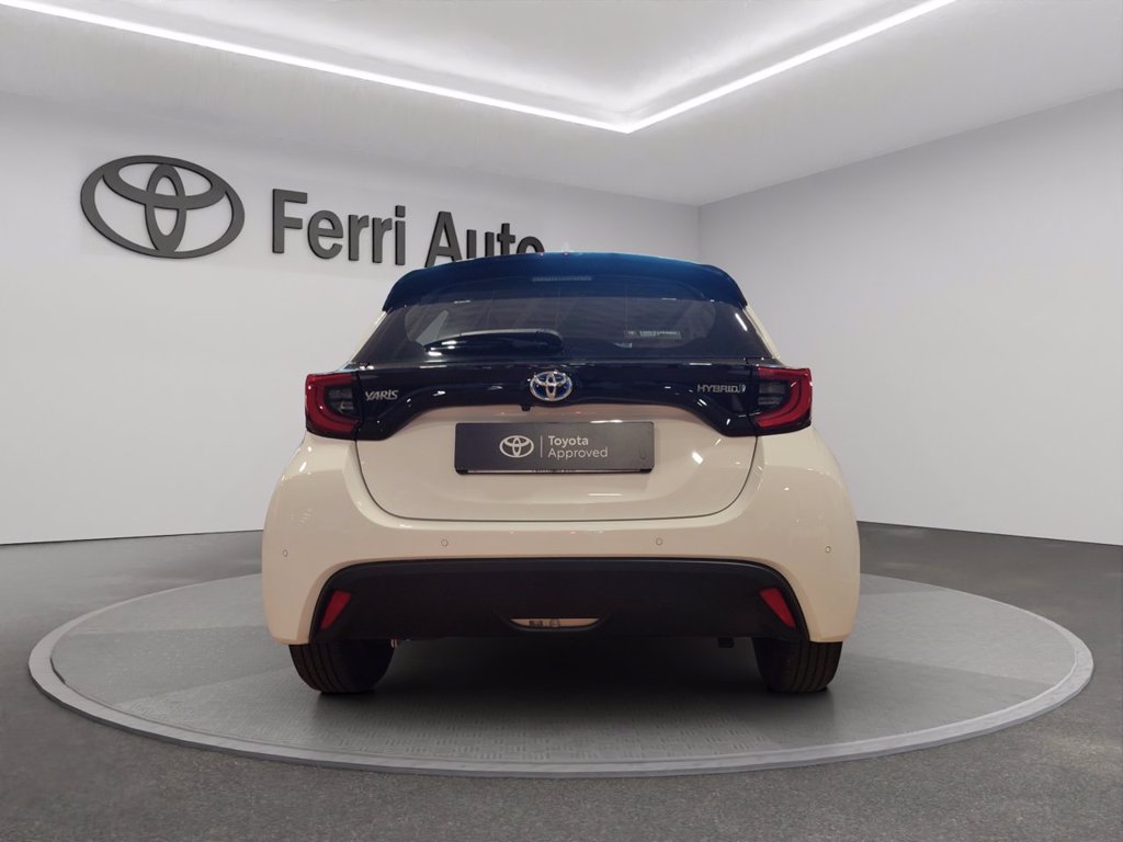 TOYOTA Yaris 1.5h trend