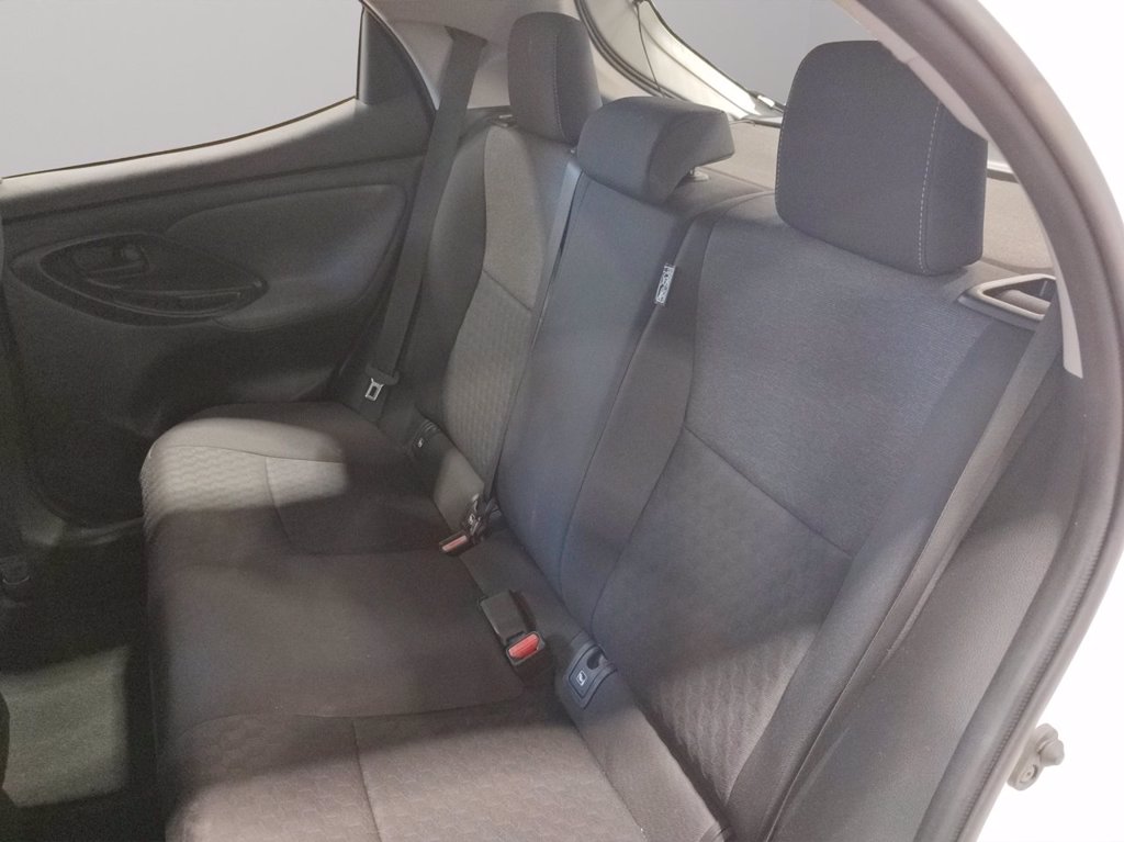 TOYOTA Yaris 1.5h trend