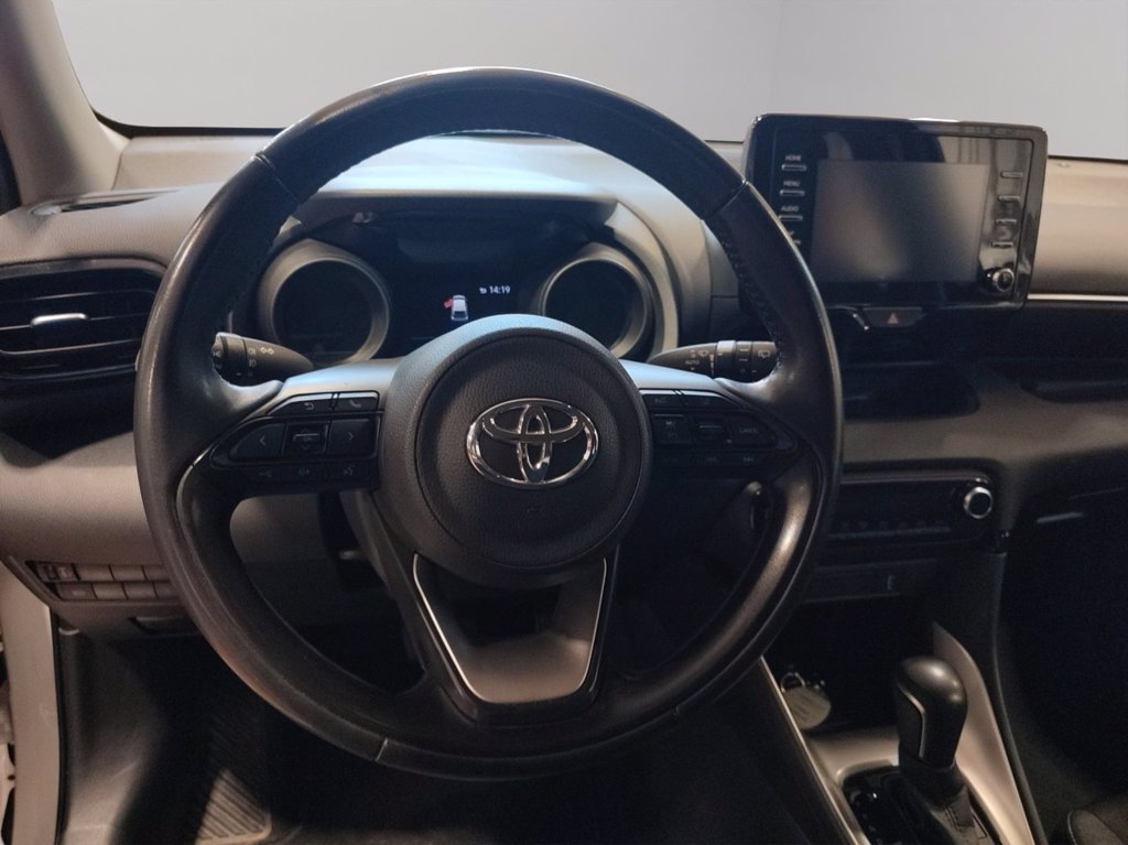 TOYOTA Yaris 1.5h trend
