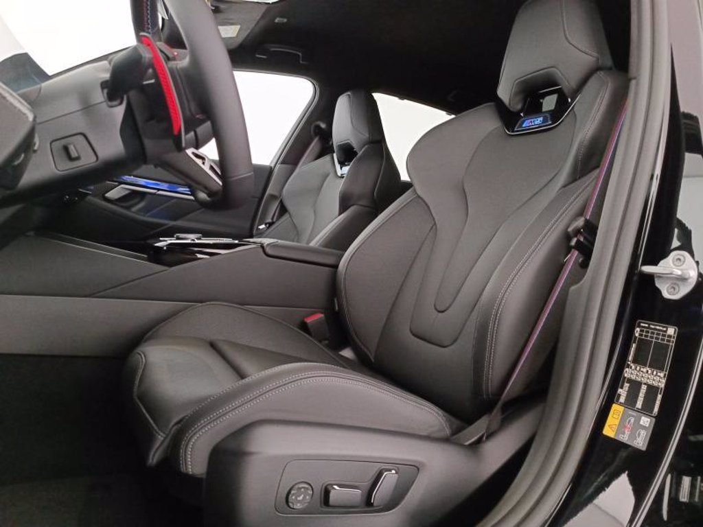 BMW M5 4.4 727cv auto
