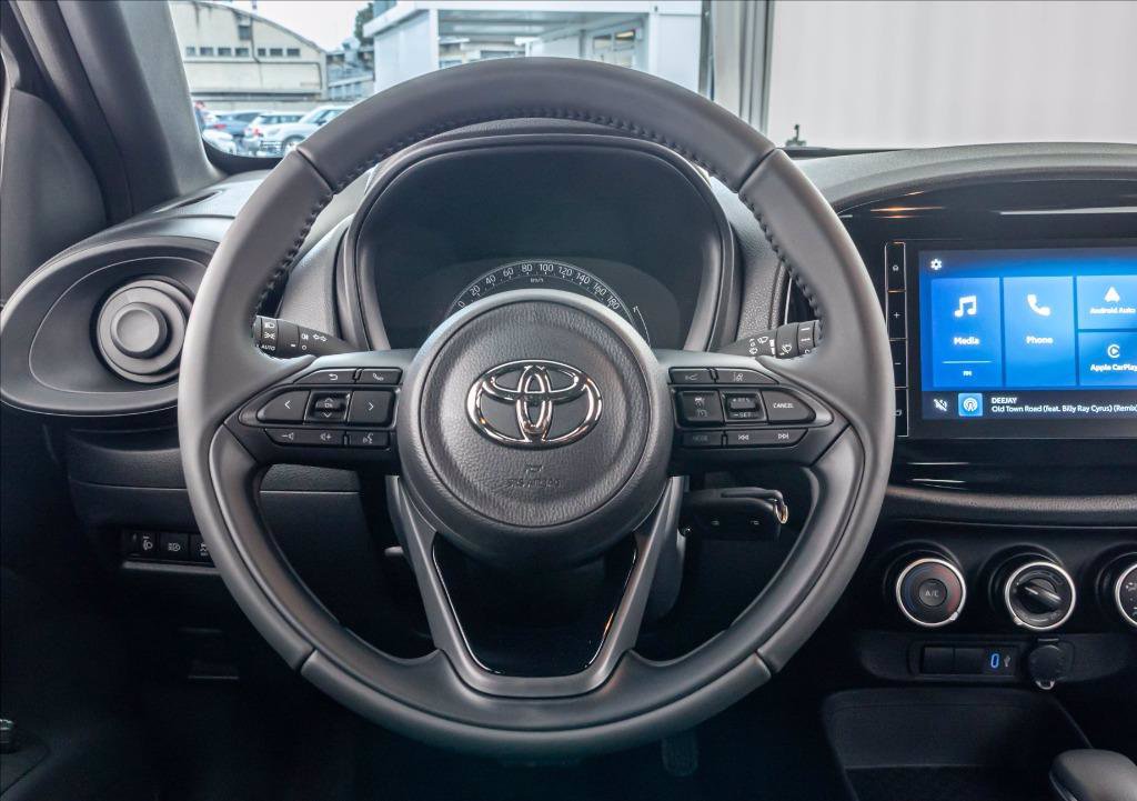 TOYOTA Aygo x 1.0 active 72cv