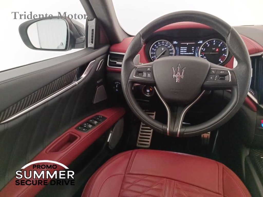MASERATI Ghibli 3.8 v8 trofeo 580cv rwd auto
