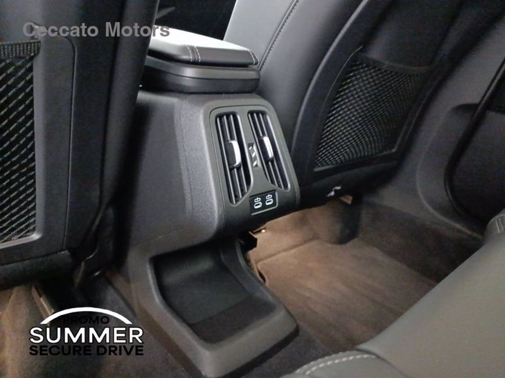 BMW 218d active tourer luxury auto