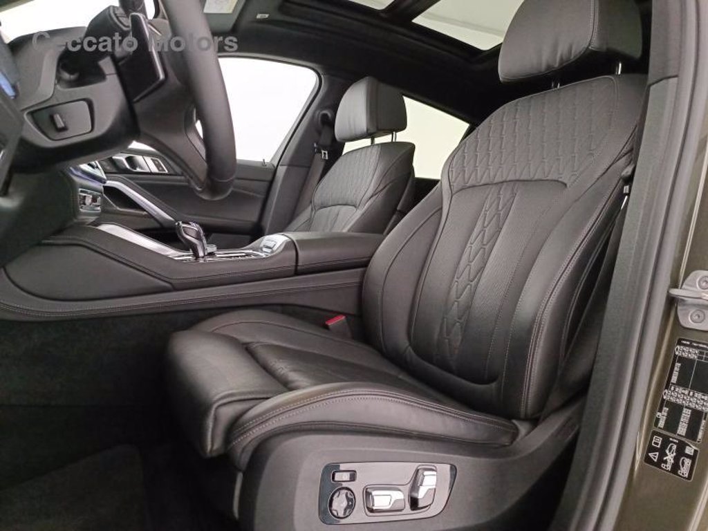 BMW X6 m50d auto