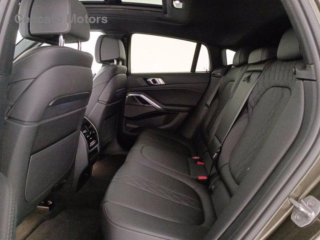BMW X6 m50d auto