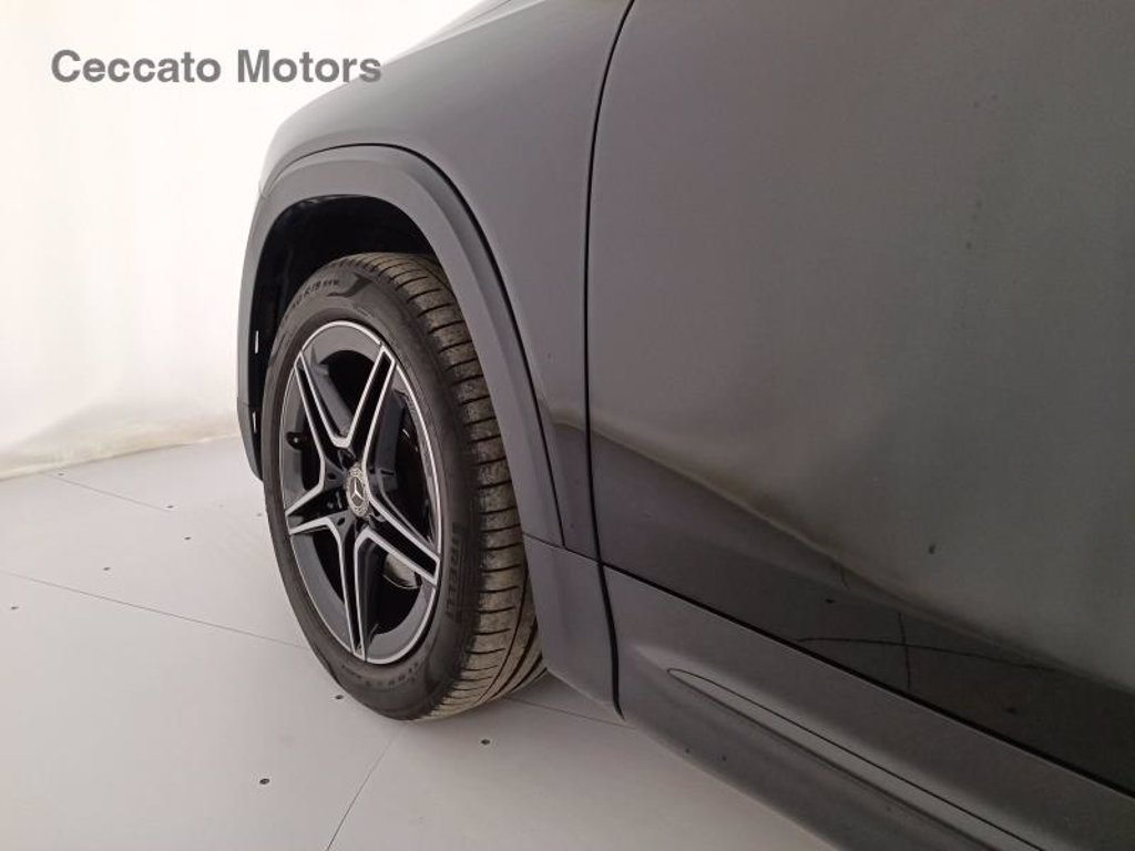 MERCEDES Glb 200 d premium auto