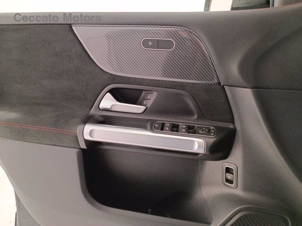 MERCEDES Glb 200 d premium auto
