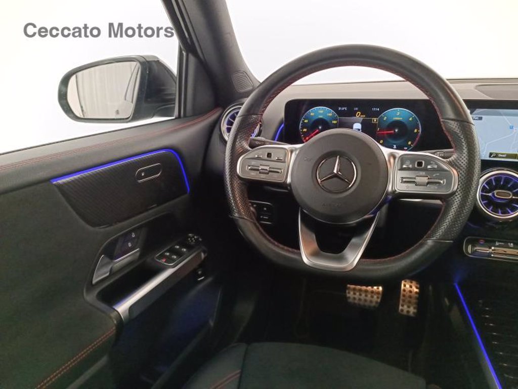 MERCEDES Glb 200 d premium auto