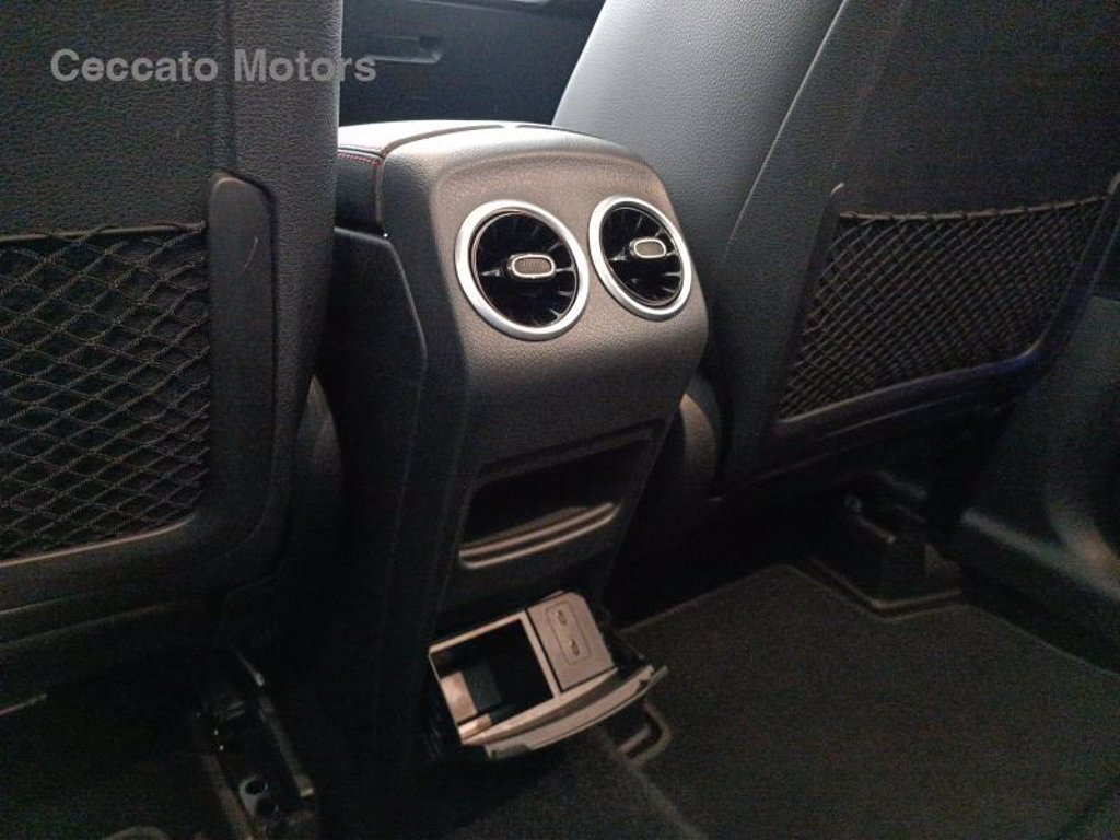 MERCEDES Glb 200 d premium auto