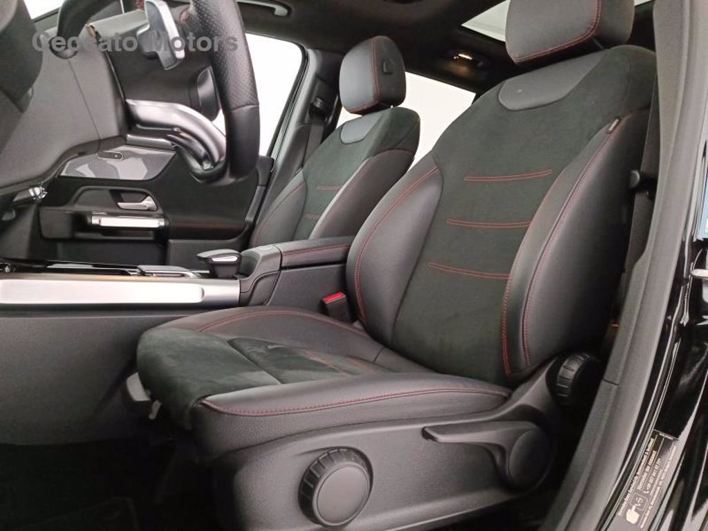 MERCEDES Glb 200 d premium auto
