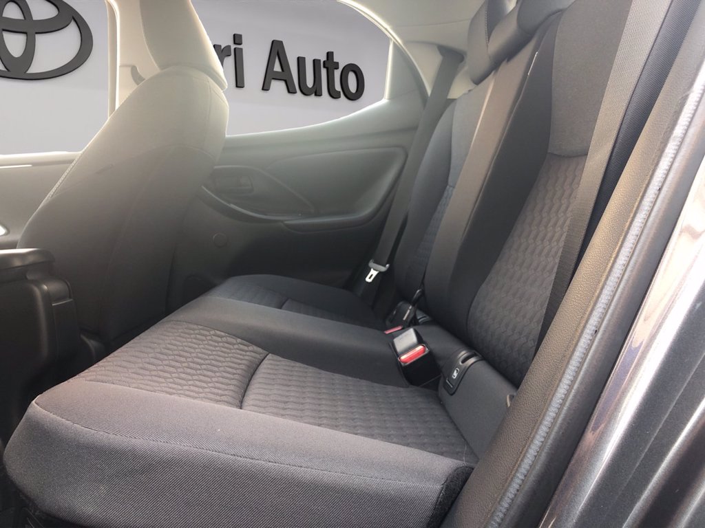 TOYOTA Yaris 1.5h trend
