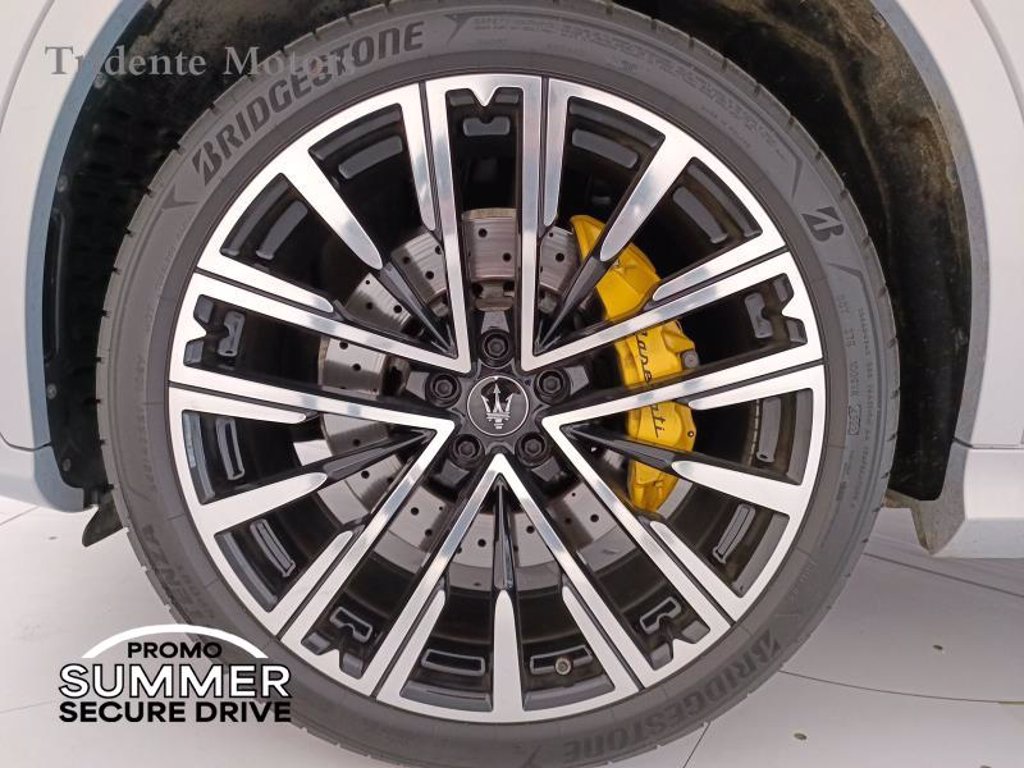MASERATI Grecale 3.0 v6 trofeo 530cv auto