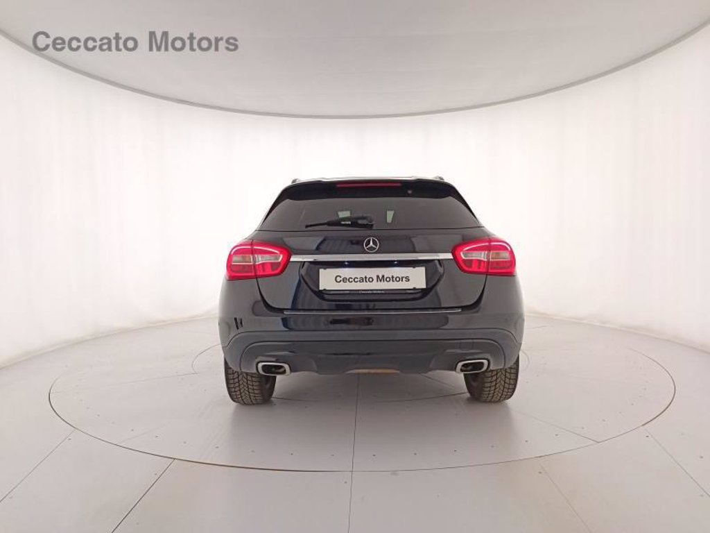 MERCEDES Gla 200 d sport auto