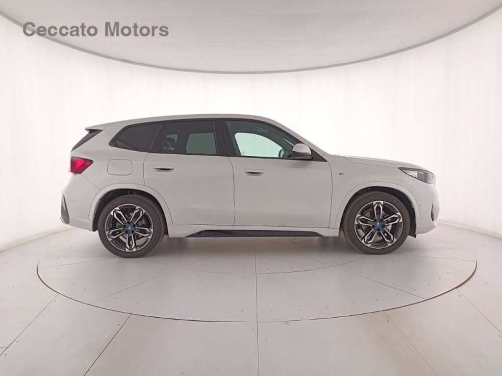 BMW Ix1 edrive 20 msport