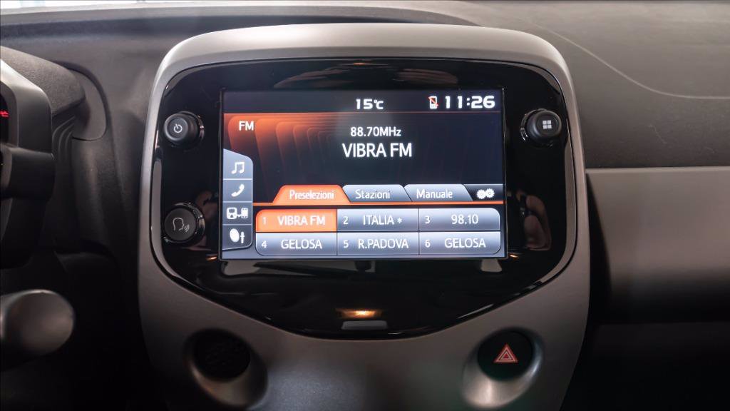 TOYOTA Aygo 5p 1.0 x-play 72cv