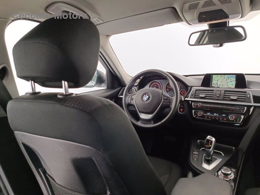 BMW 316d touring business advantage auto