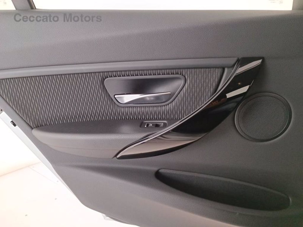 BMW 316d touring business advantage auto