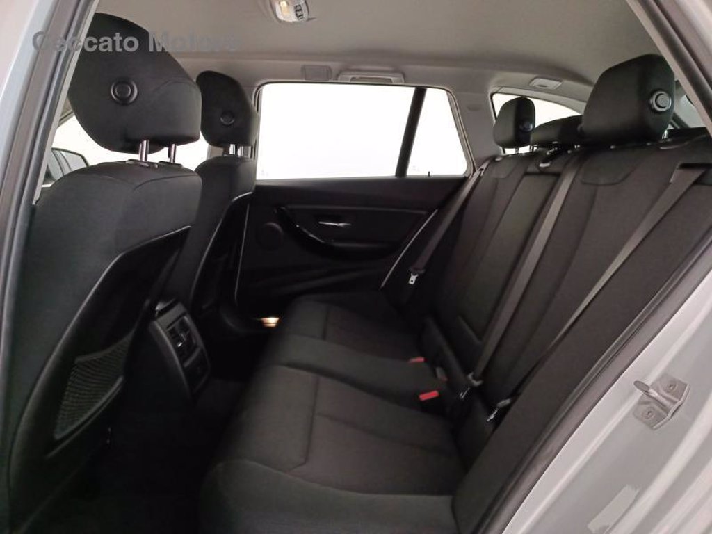 BMW 316d touring business advantage auto