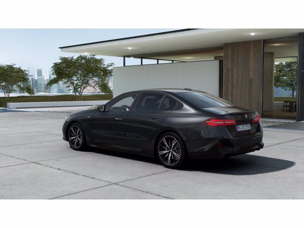 BMW 550e xdrive msport auto