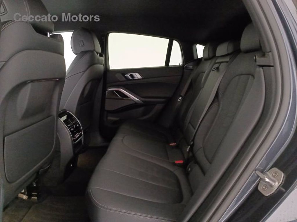 BMW X6 m50d auto