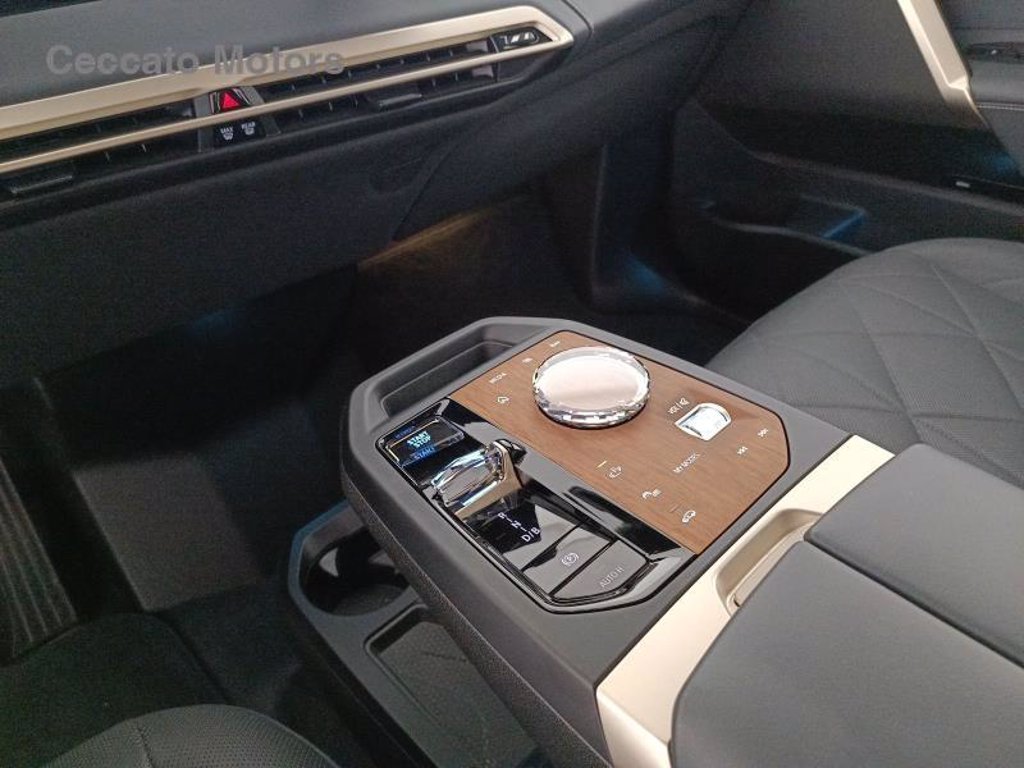 BMW Ix xdrive50 pacchetto sportivo