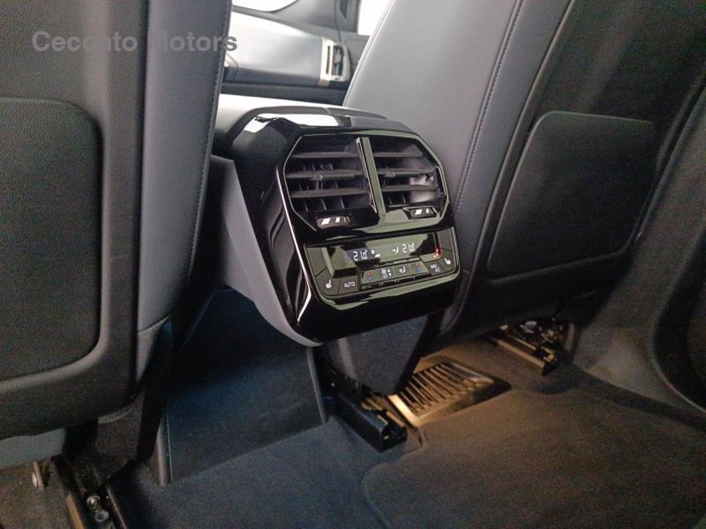 BMW Ix xdrive50 pacchetto sportivo