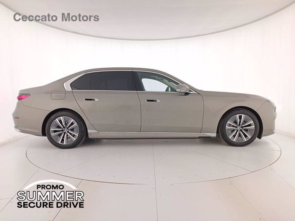 BMW I7 xdrive60
