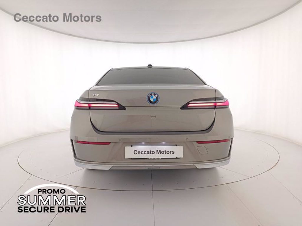 BMW I7 xdrive60