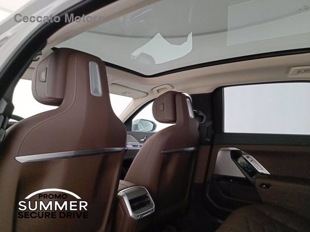 BMW I7 xdrive60
