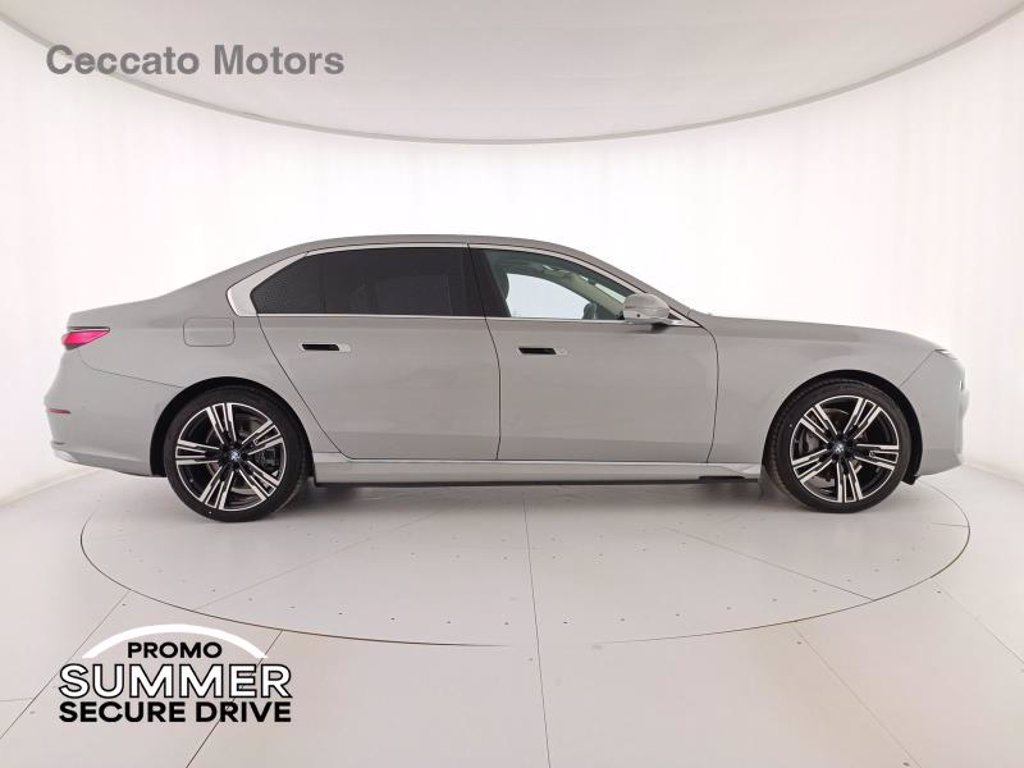BMW I7 xdrive60