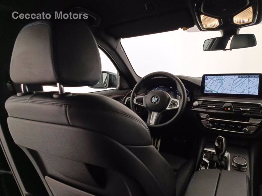 BMW 530d touring mhev 48v xdrive msport auto