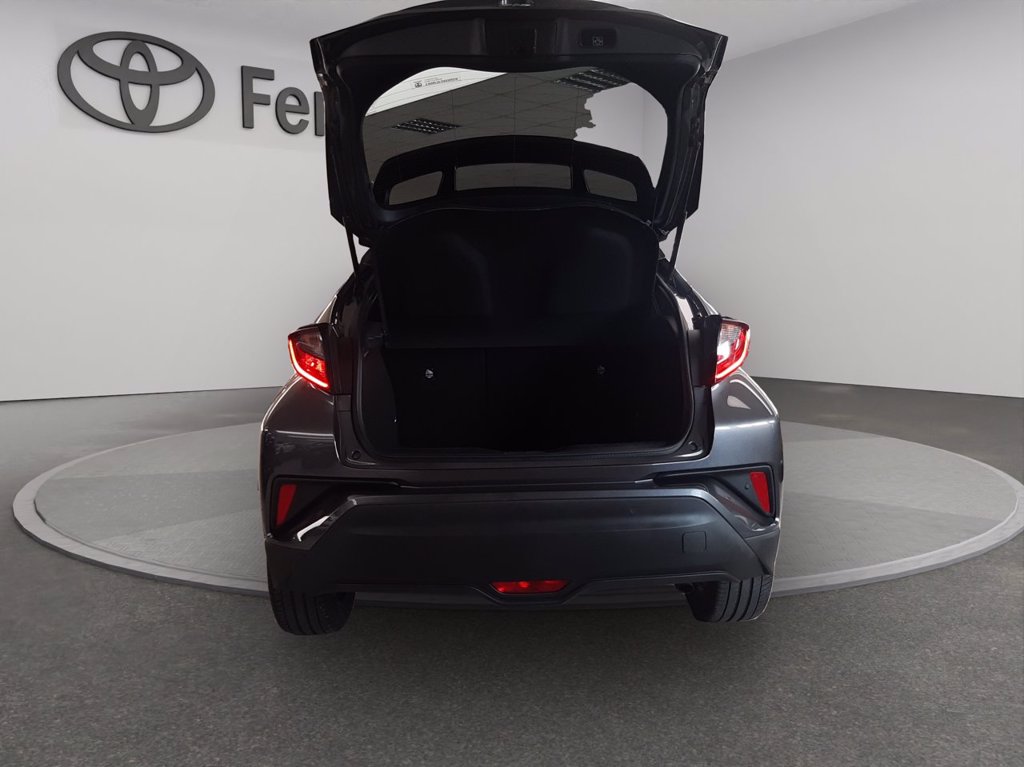 TOYOTA C-hr 1.8h trend e-cvt