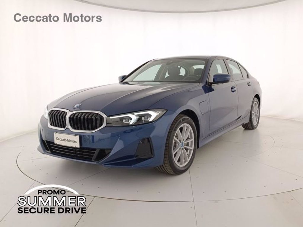 BMW 320e auto