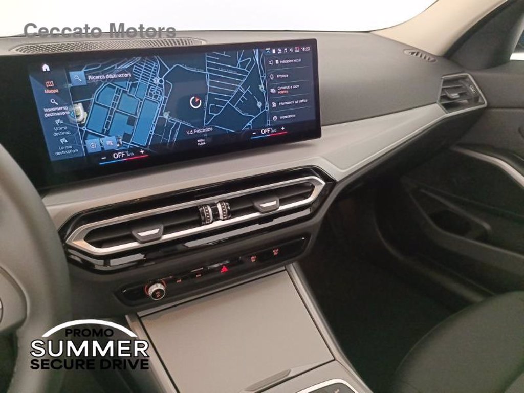 BMW 320e auto