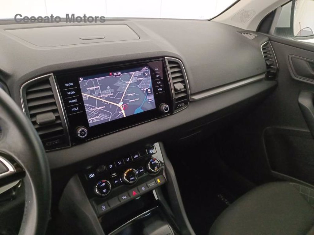 SKODA Karoq 1.6 tdi scr executive dsg