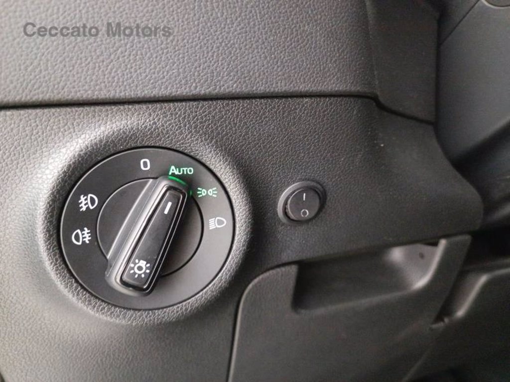 SKODA Karoq 1.6 tdi scr executive dsg