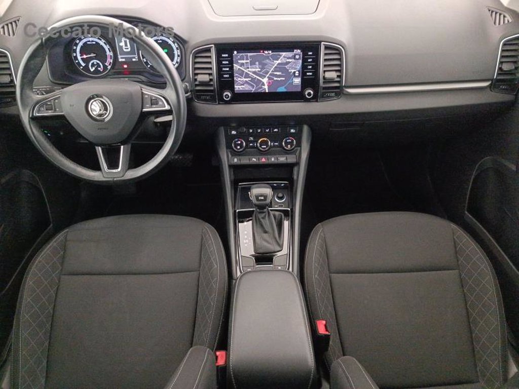 SKODA Karoq 1.6 tdi scr executive dsg
