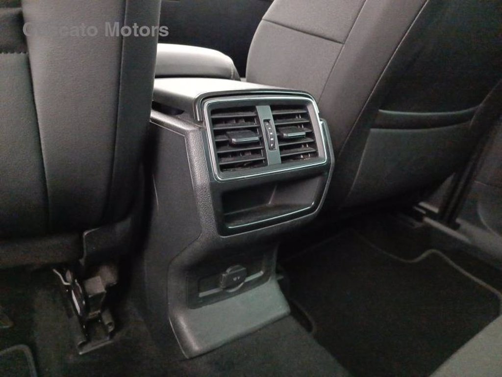SKODA Karoq 1.6 tdi scr executive dsg