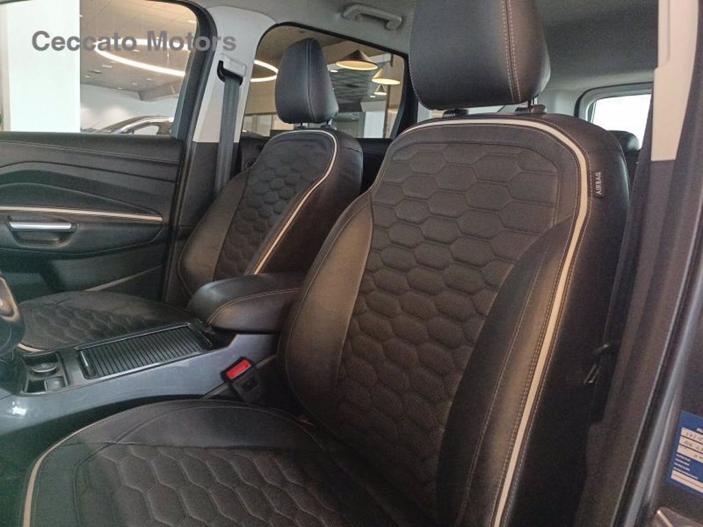 FORD Kuga 2.0 tdci vignale s&s awd 150cv powershift my18