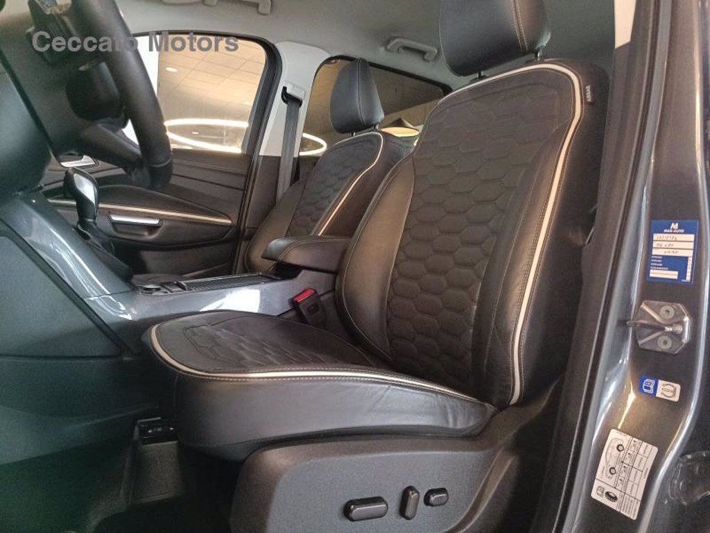 FORD Kuga 2.0 tdci vignale s&s awd 150cv powershift my18