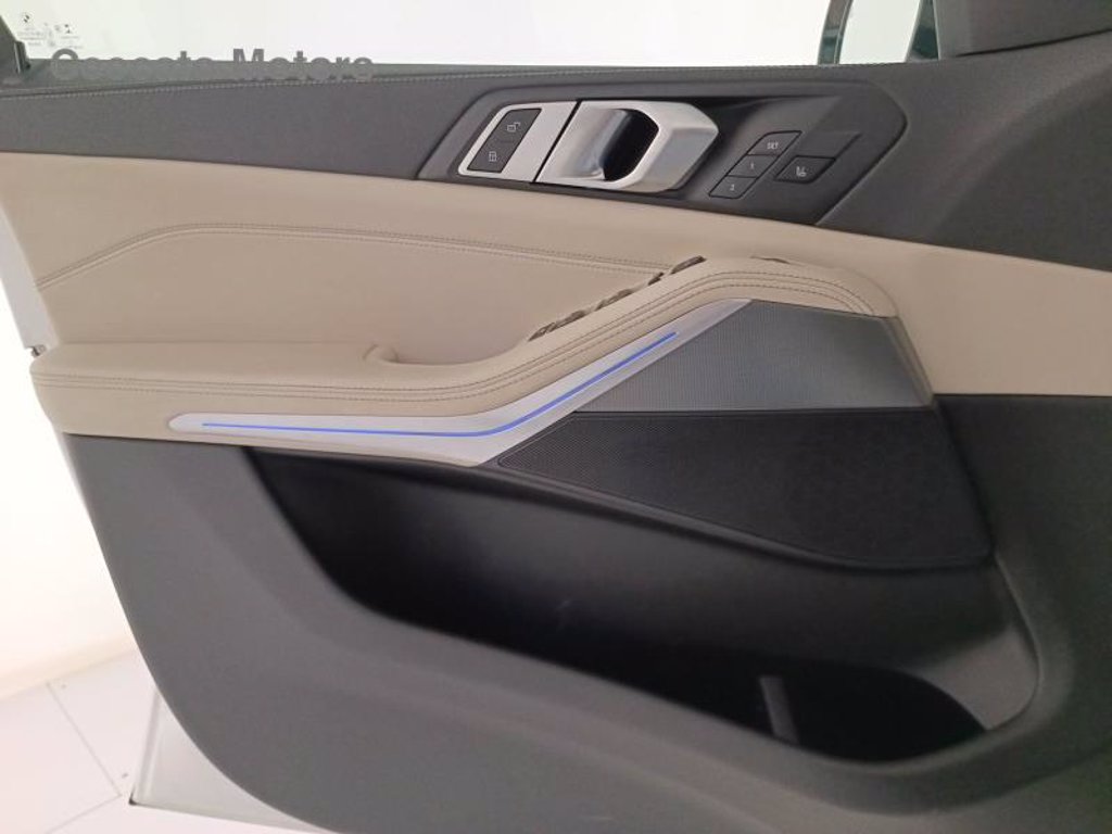 BMW X5 xdrive30d mhev 48v xline auto