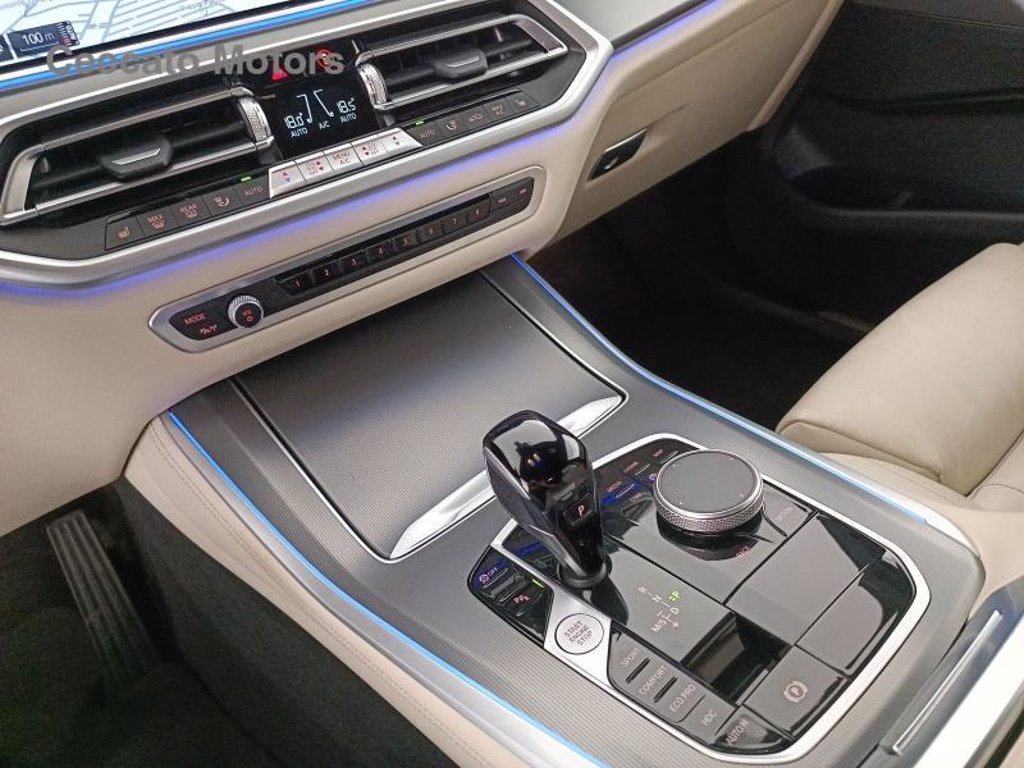 BMW X5 xdrive30d mhev 48v xline auto
