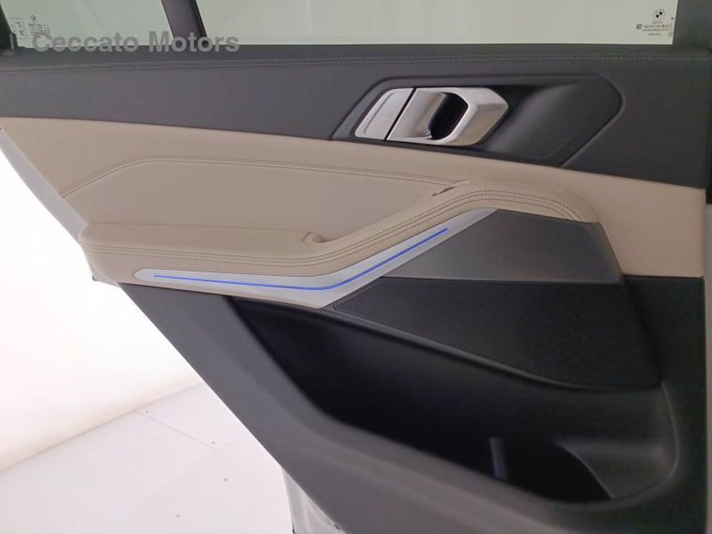 BMW X5 xdrive30d mhev 48v xline auto