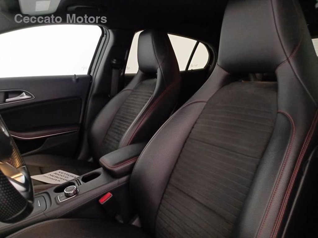 MERCEDES Gla 200 d (cdi) premium 4matic auto