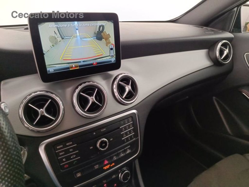 MERCEDES Gla 200 d (cdi) premium 4matic auto