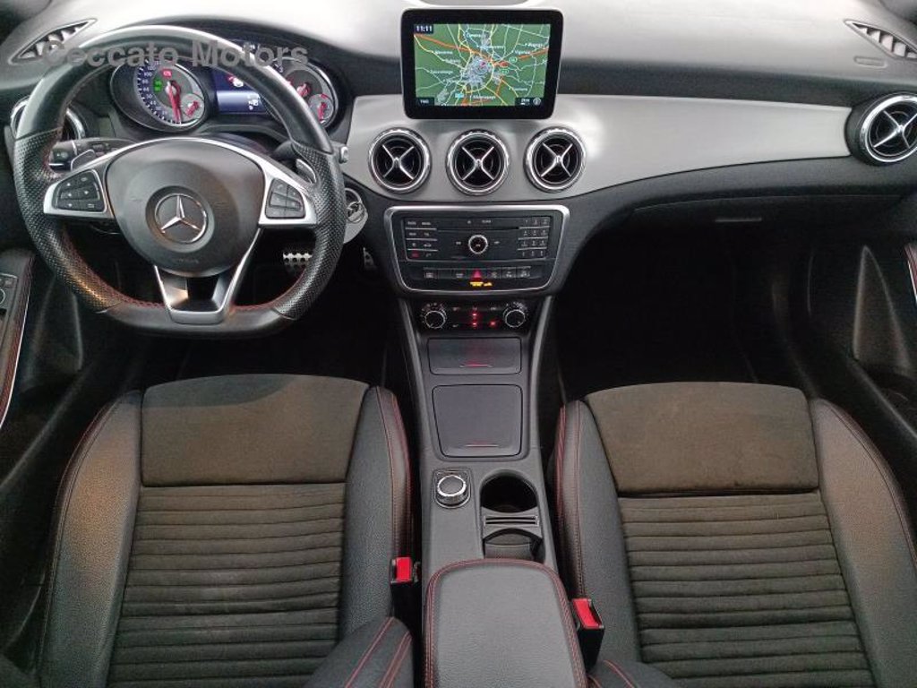 MERCEDES Gla 200 d (cdi) premium 4matic auto