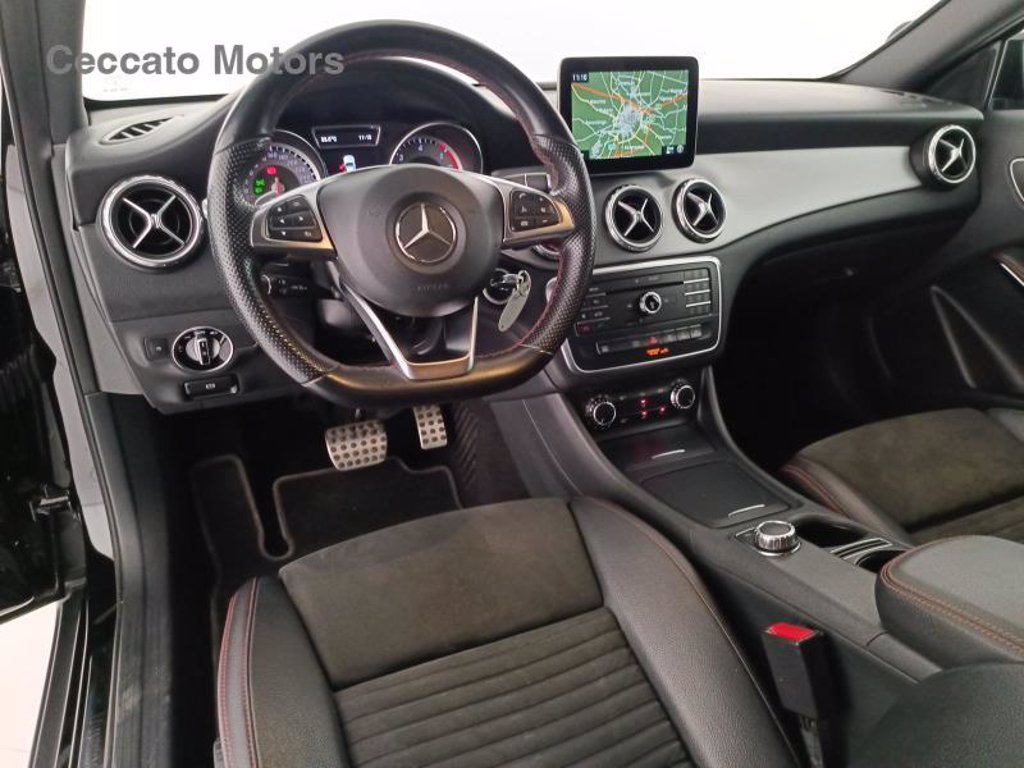 MERCEDES Gla 200 d (cdi) premium 4matic auto
