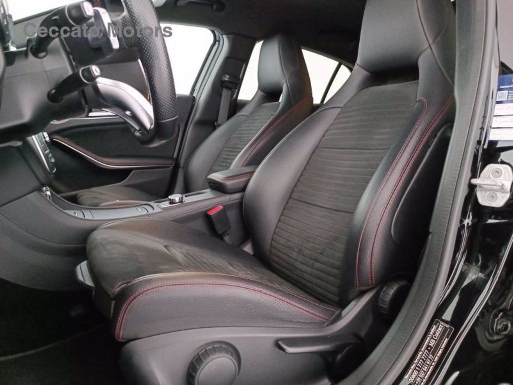 MERCEDES Gla 200 d (cdi) premium 4matic auto