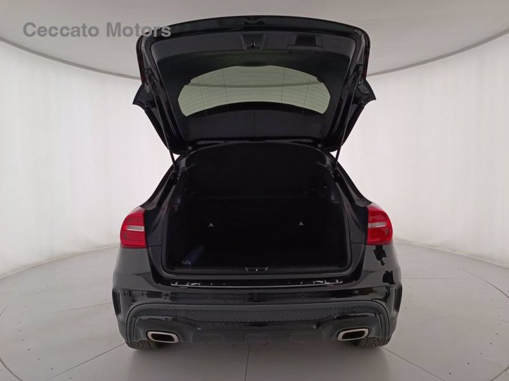 MERCEDES Gla 200 d (cdi) premium 4matic auto